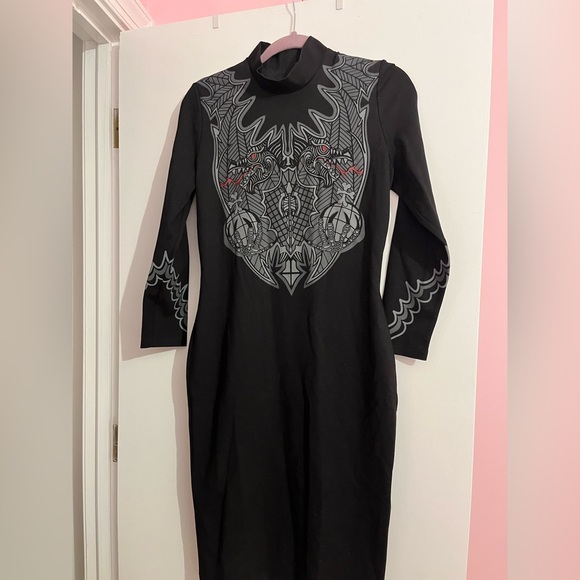 La Femme En Noir Hessian Dress - Picture 2 of 3